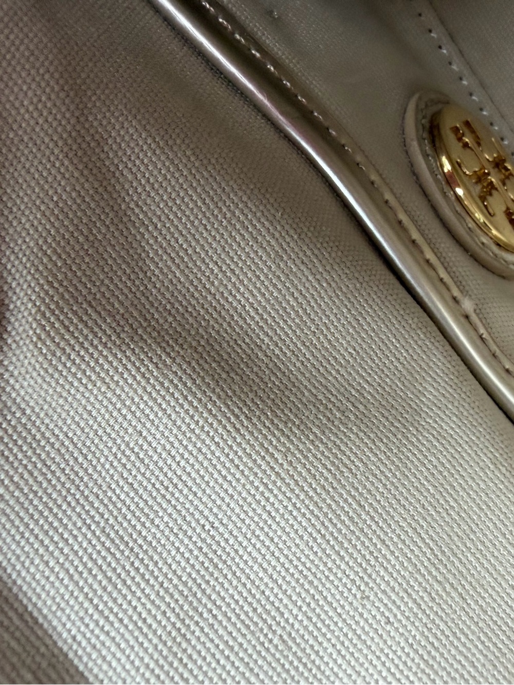 Tory Burch Natural Woven Clutch/Crossbody with Metallic Gold Logo - Picture 7 of 10
